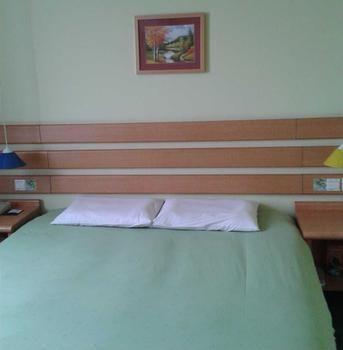 Home Inn Chongming Island West Road - Tsingtao Qingdao Exteriör bild